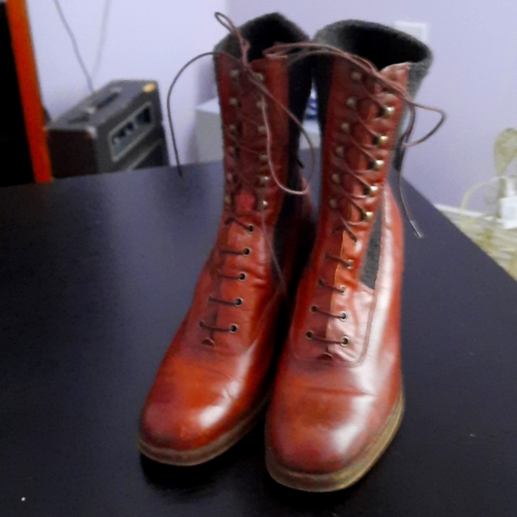 Edoardo Amaranti Shoes - Booties